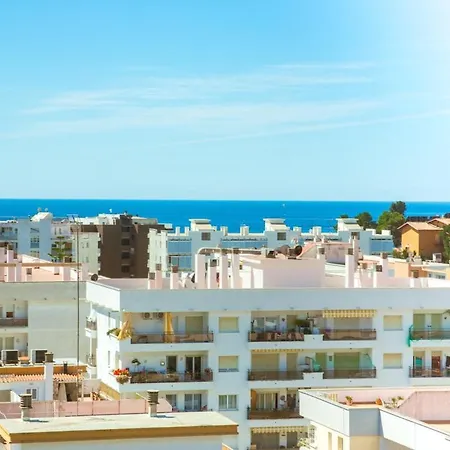 Apartment With Sea View *